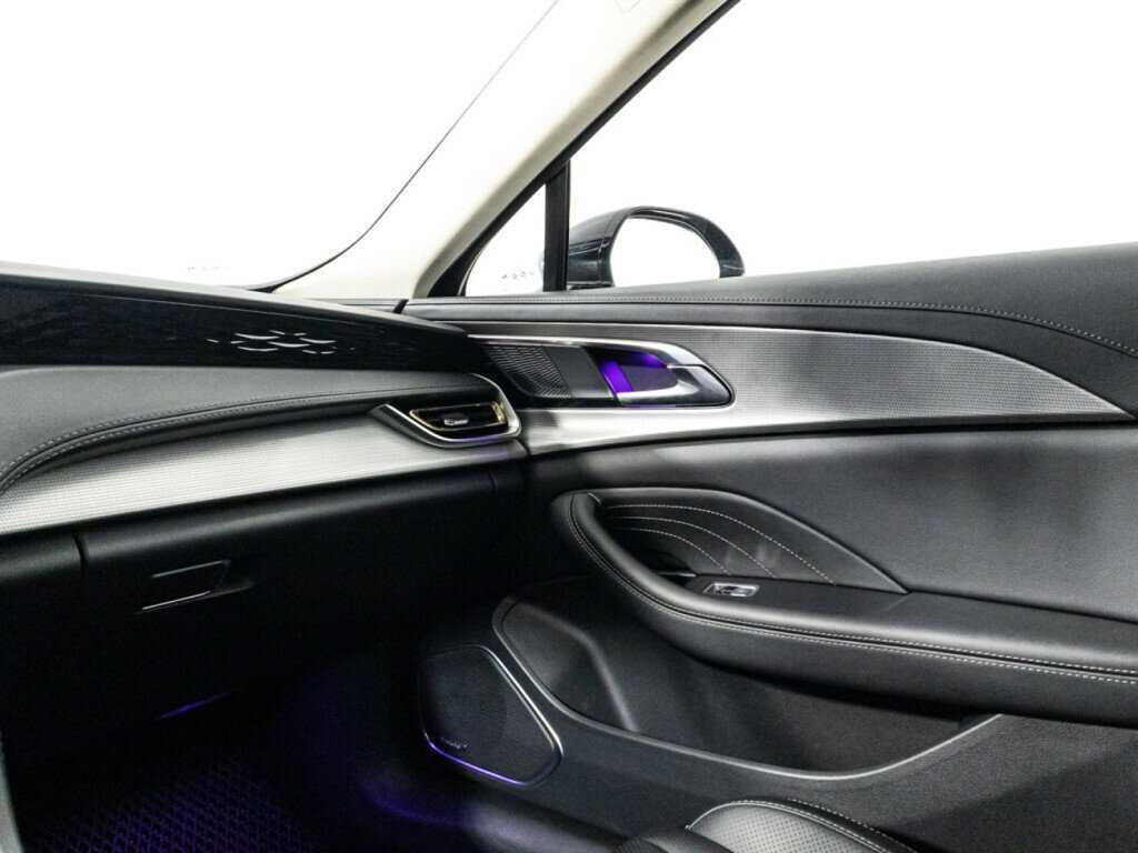 Hongqi H5 2023 года с пробегом. Фото: #18