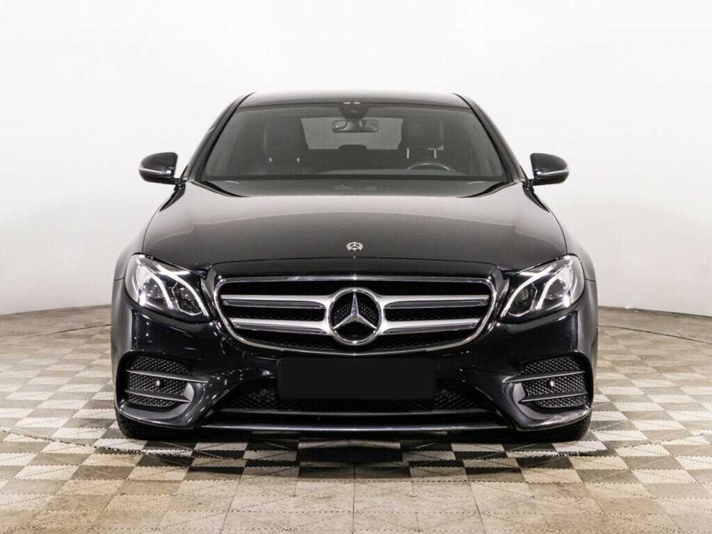 Mercedes-Benz E-Класс 2019 года с пробегом. Фото: #1