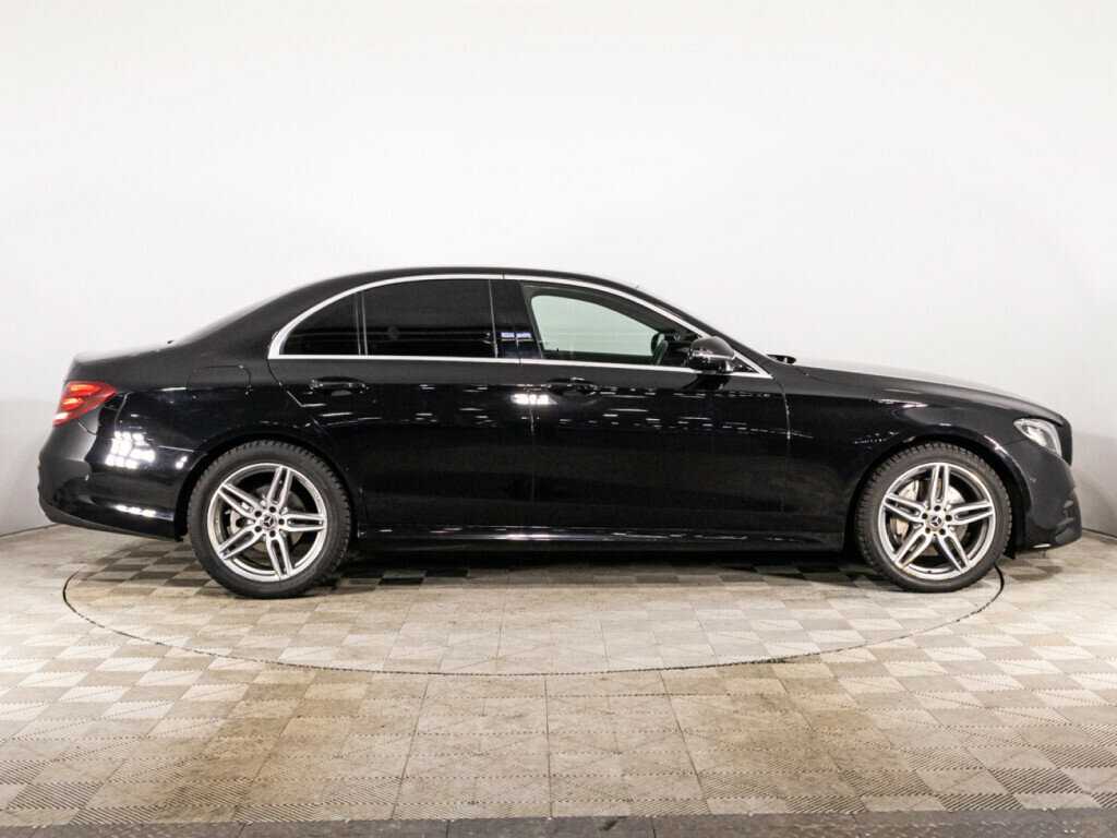 Mercedes-Benz E-Класс 2019 года с пробегом. Фото: #3