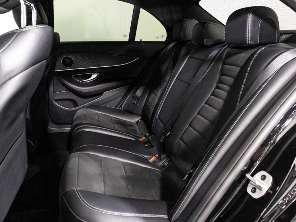 Mercedes-Benz E-Класс 2019 года с пробегом. Фото: #9