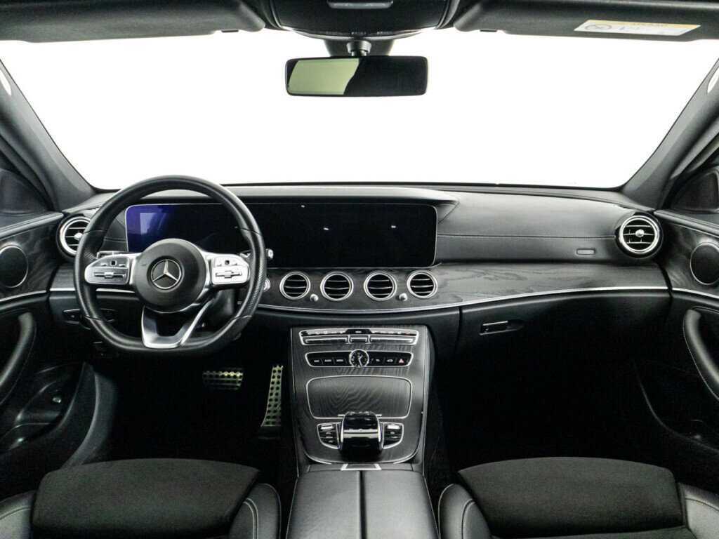 Mercedes-Benz E-Класс 2019 года с пробегом. Фото: #12