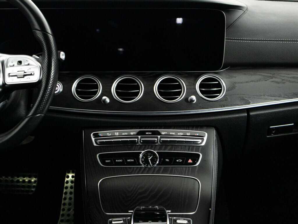 Mercedes-Benz E-Класс 2019 года с пробегом. Фото: #13