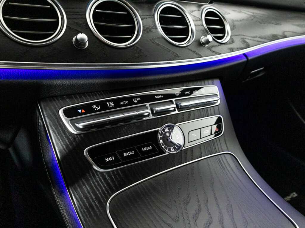 Mercedes-Benz E-Класс 2019 года с пробегом. Фото: #17