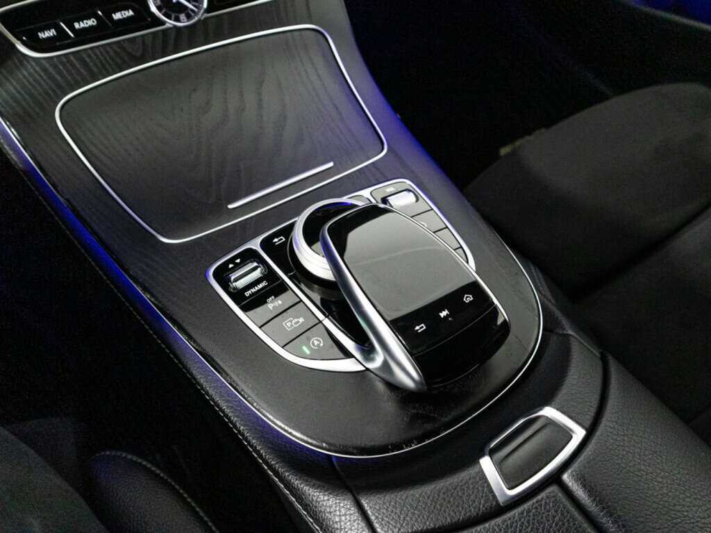 Mercedes-Benz E-Класс 2019 года с пробегом. Фото: #18