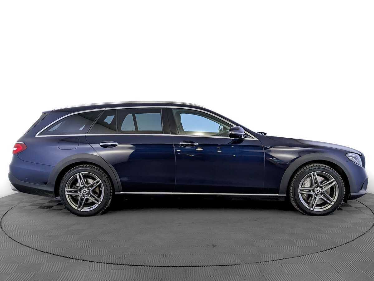 Mercedes-Benz E-Класс 2018 года с пробегом. Фото: #3