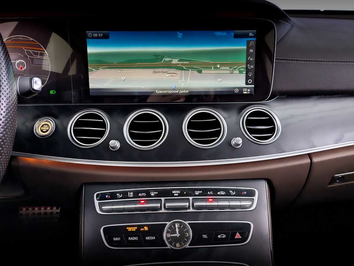 Mercedes-Benz E-Класс 2018 года с пробегом. Фото: #14