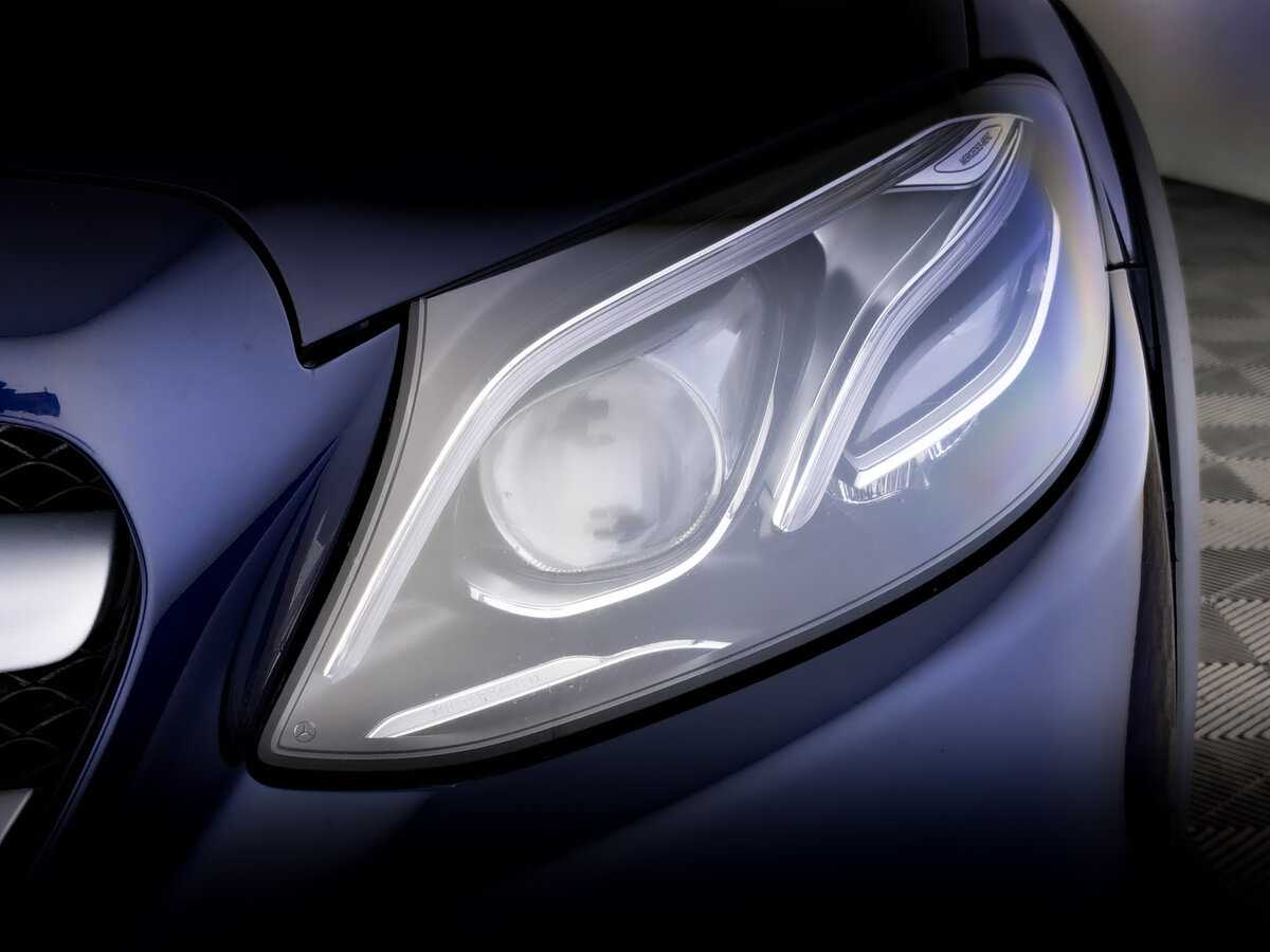 Mercedes-Benz E-Класс 2018 года с пробегом. Фото: #16