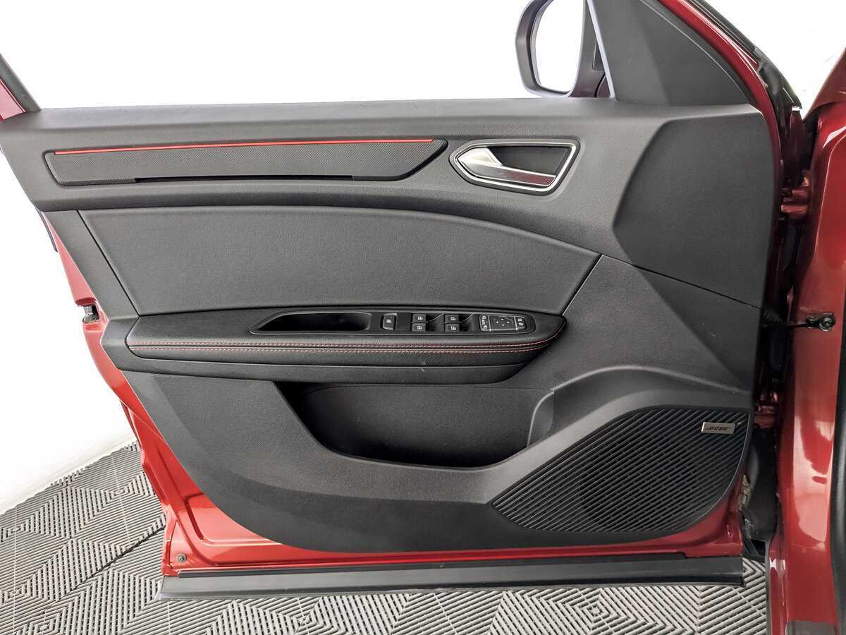 Renault Arkana 2021 года с пробегом. Фото: #18