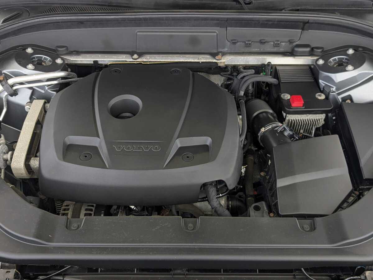 Volvo XC60 2018 года с пробегом. Фото: #8