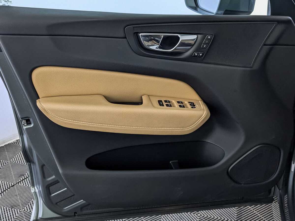 Volvo XC60 2018 года с пробегом. Фото: #15