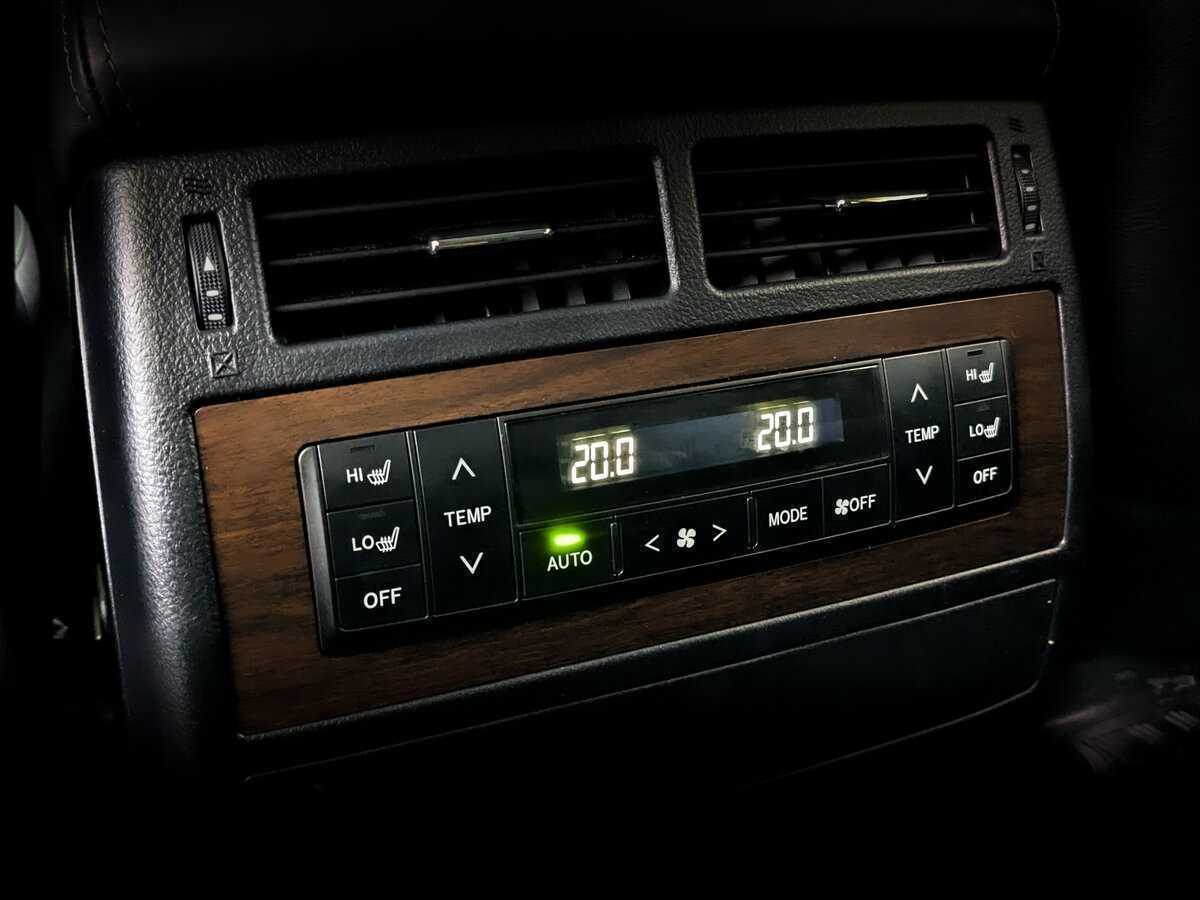 Toyota Land Cruiser 2018 года с пробегом. Фото: #26