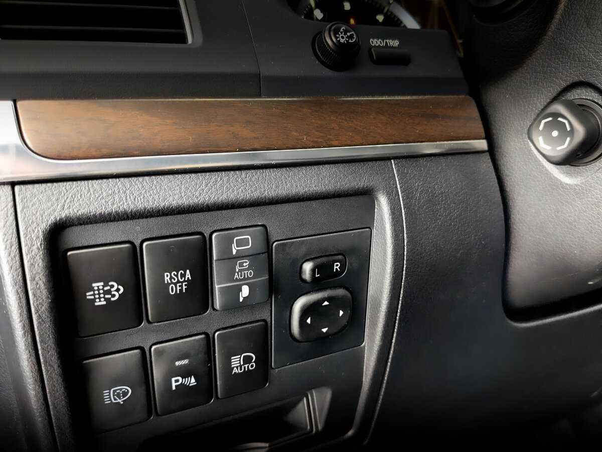 Toyota Land Cruiser 2018 года с пробегом. Фото: #27