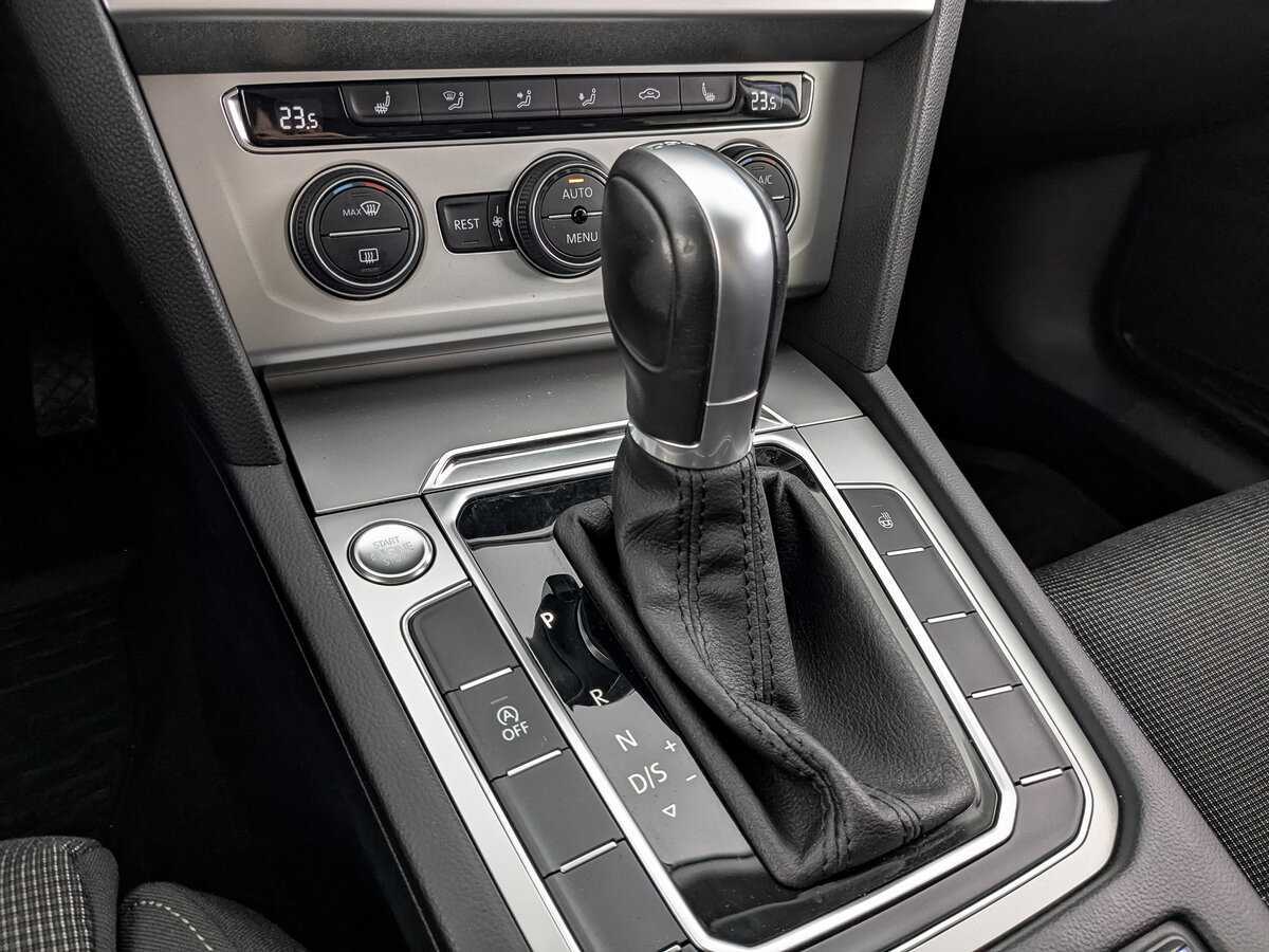 Volkswagen Passat 2019 года с пробегом. Фото: #20