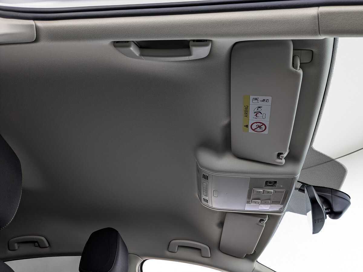 Volkswagen Passat 2019 года с пробегом. Фото: #22