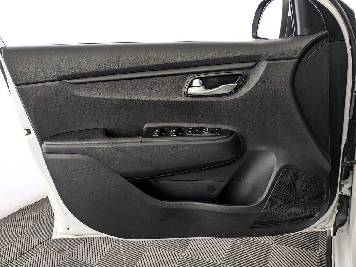 Б/У Киа Рио 2019 года. Фото: #18