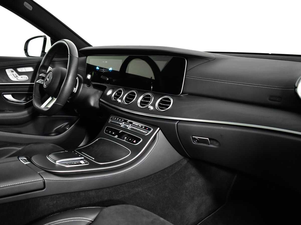 Mercedes-Benz E-Класс 2021 года с пробегом. Фото: #9