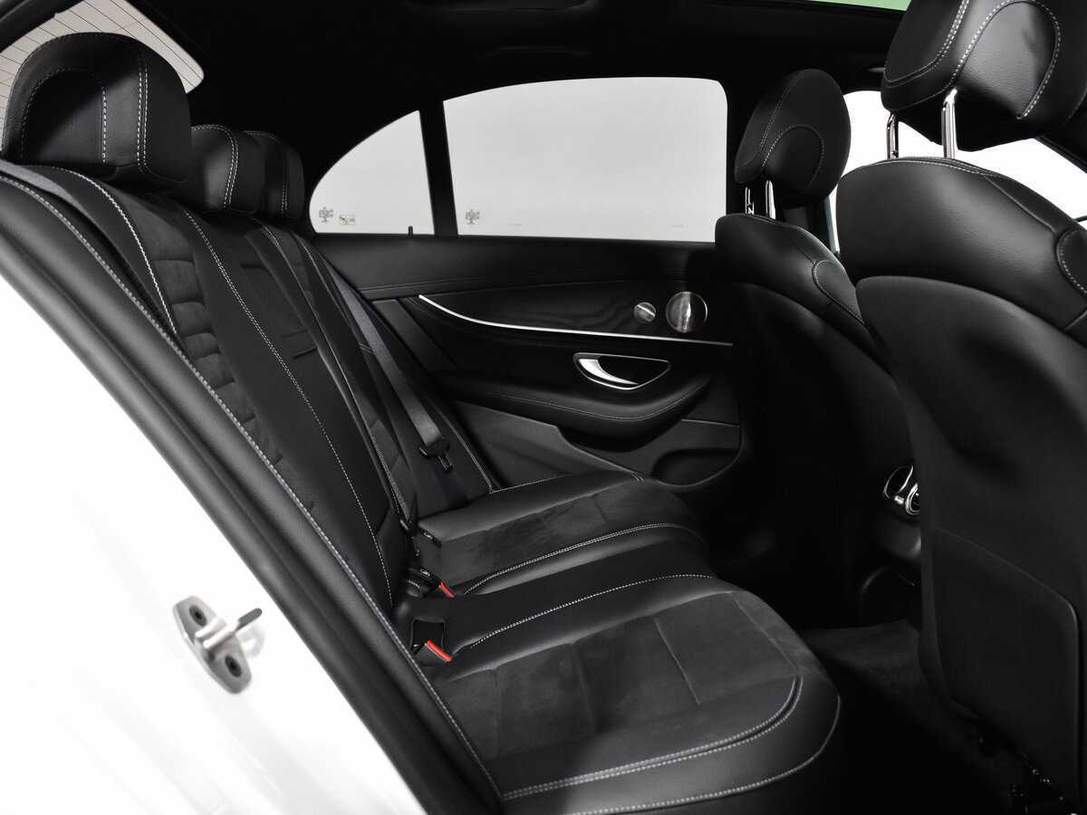 Mercedes-Benz E-Класс 2021 года с пробегом. Фото: #12