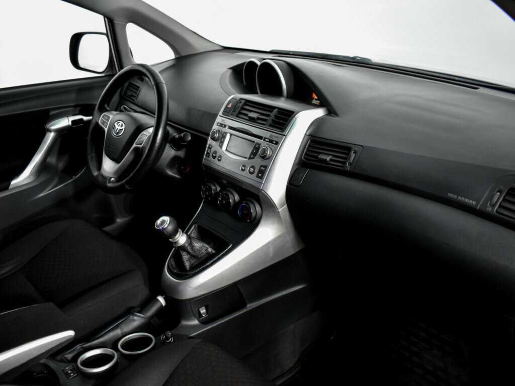 Toyota Verso 2010 года с пробегом. Фото: #13