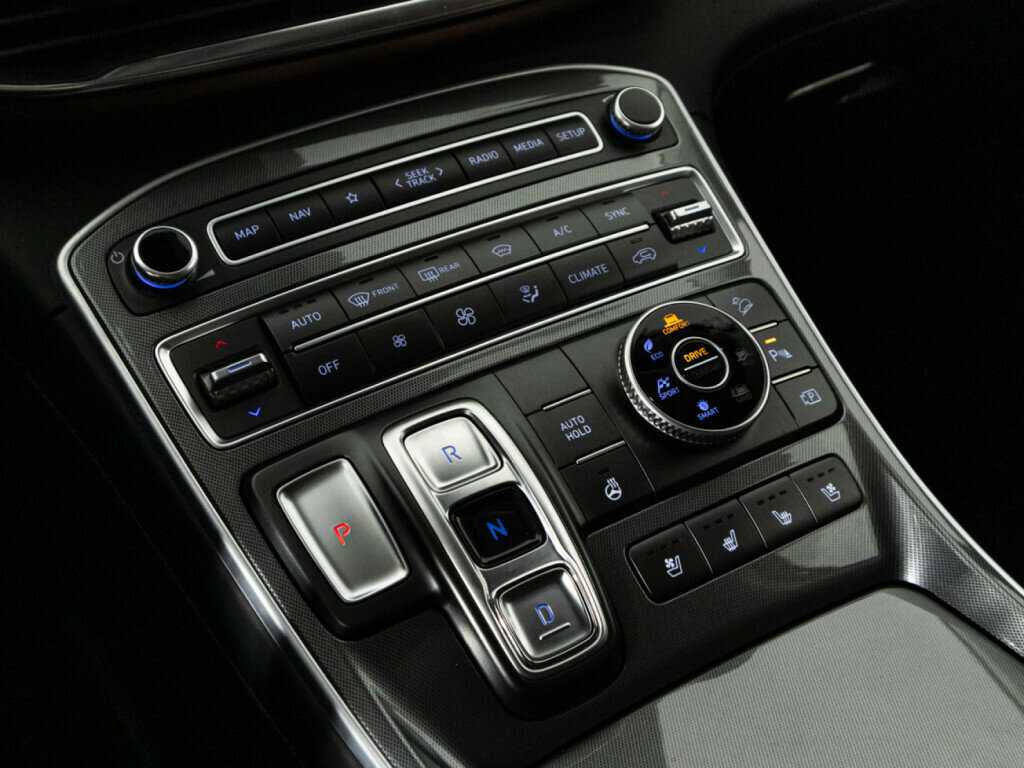 Hyundai Santa Fe 2021 года с пробегом. Фото: #17