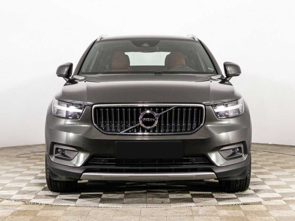 Volvo XC40 2018 года с пробегом. Фото: #1