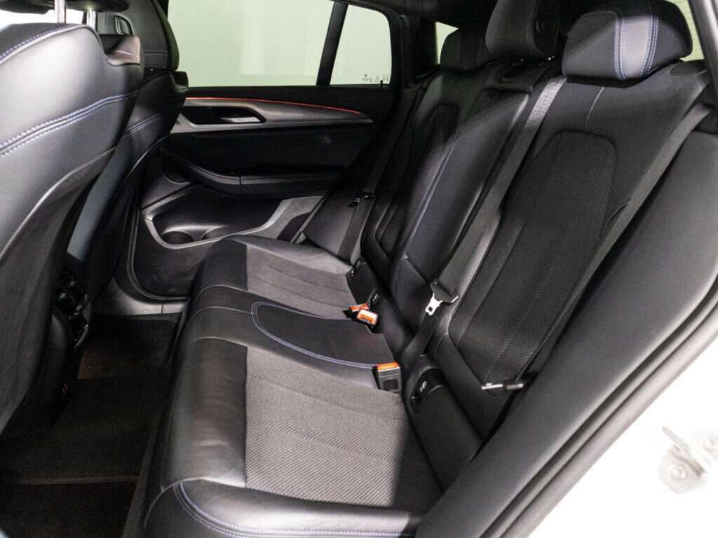 BMW X4 2020 года с пробегом. Фото: #9
