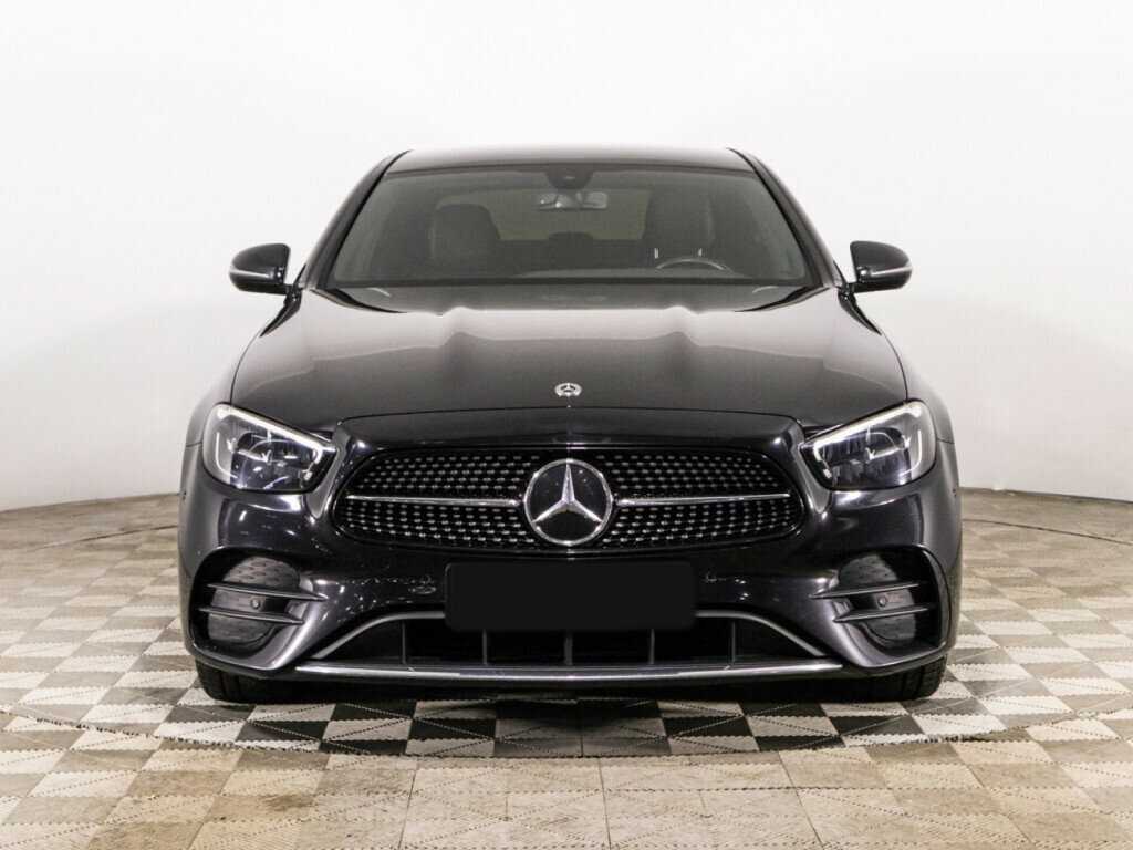 Mercedes-Benz E-Класс 2020 года с пробегом. Фото: #1