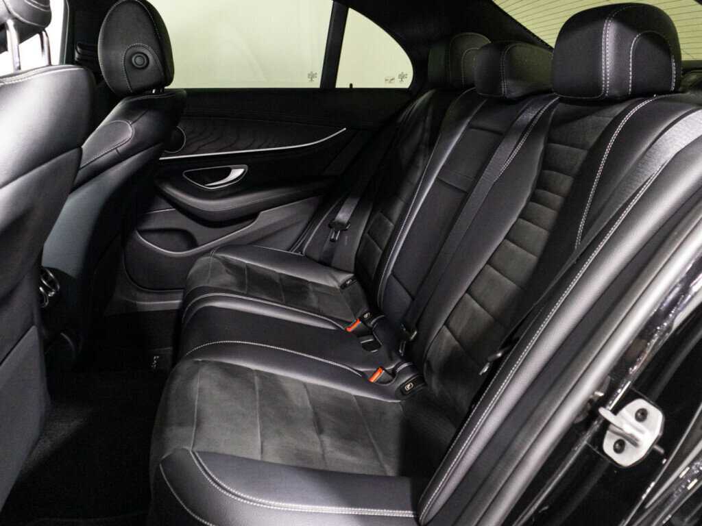 Mercedes-Benz E-Класс 2020 года с пробегом. Фото: #9