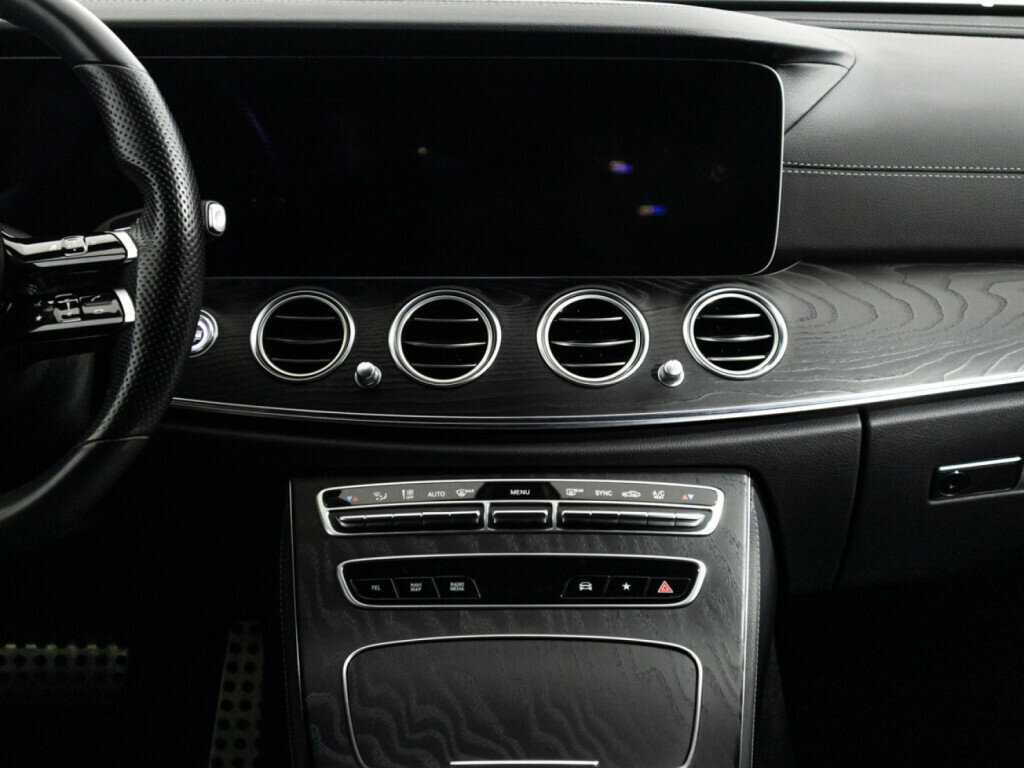 Mercedes-Benz E-Класс 2020 года с пробегом. Фото: #13