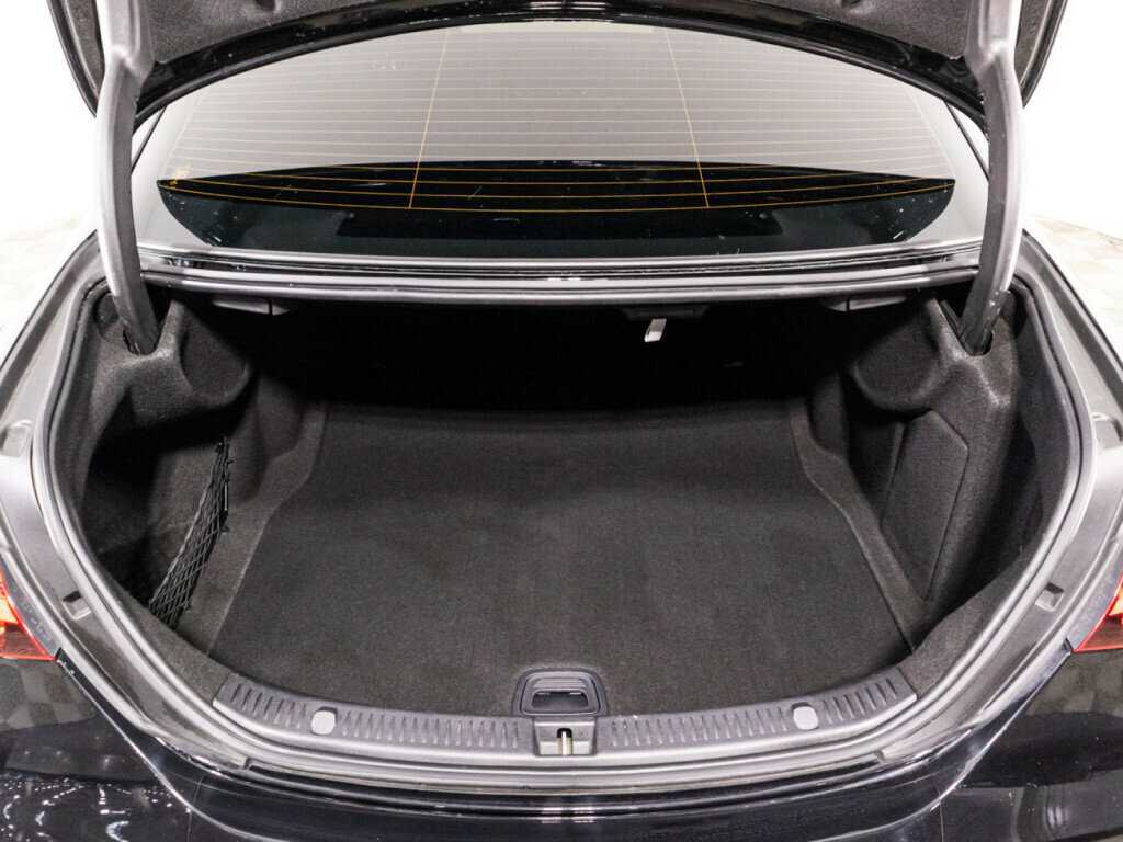 Mercedes-Benz E-Класс 2020 года с пробегом. Фото: #14