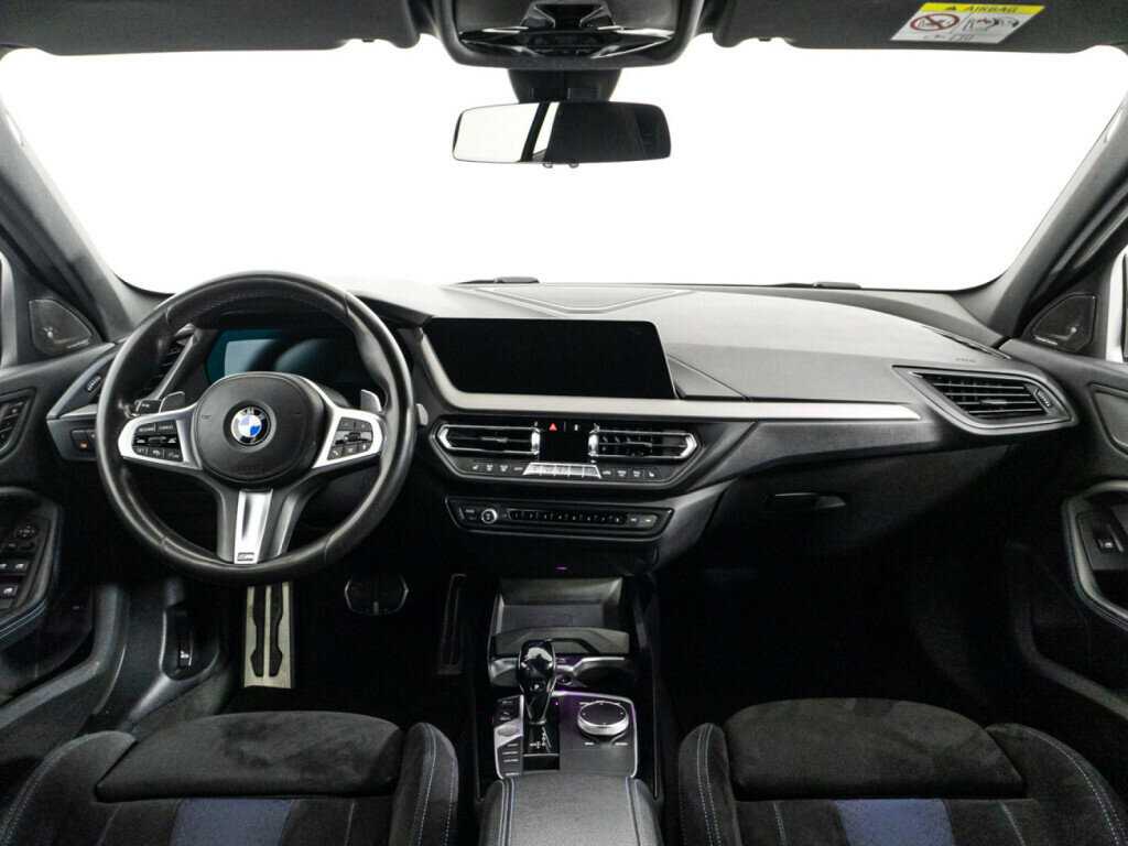 BMW 1 серии 2019 года с пробегом. Фото: #12