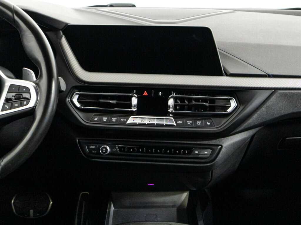 BMW 1 серии 2019 года с пробегом. Фото: #13