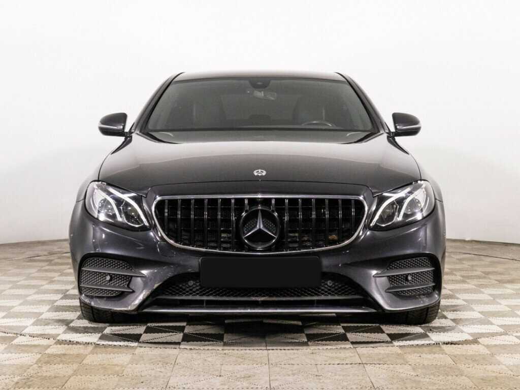 Mercedes-Benz E-Класс 2019 года с пробегом. Фото: #1
