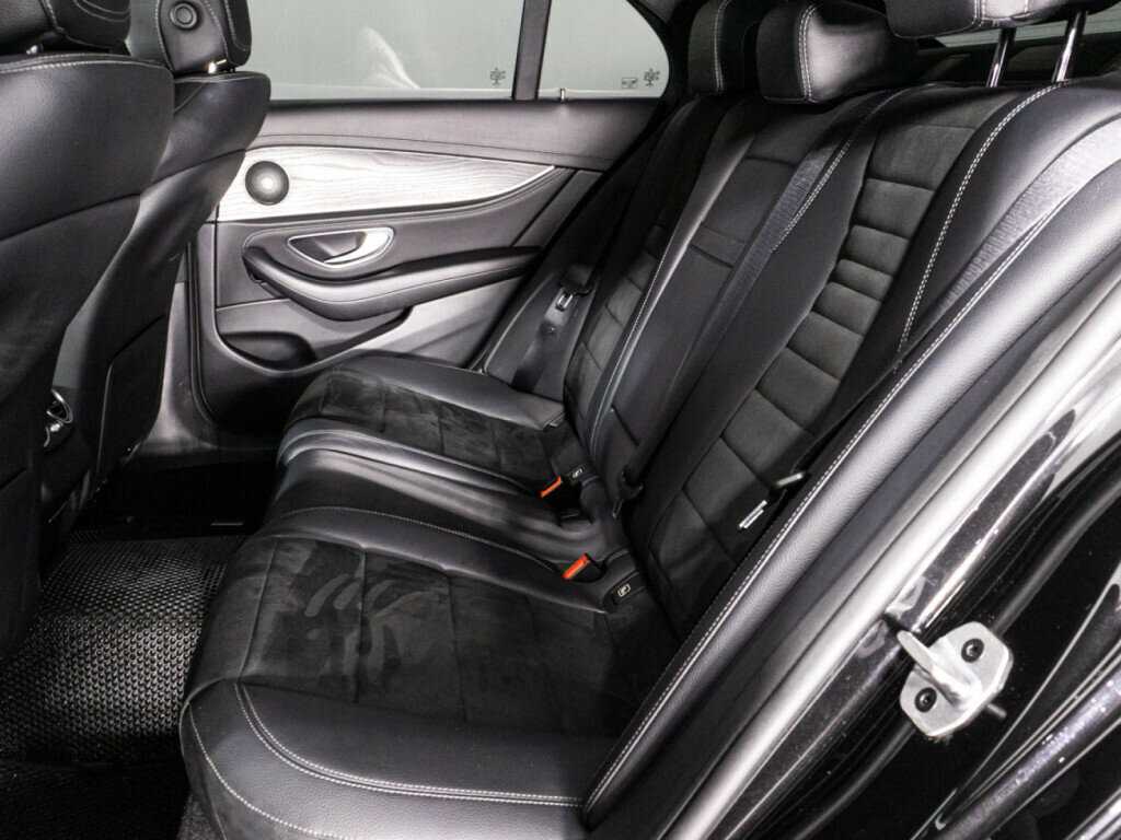 Mercedes-Benz E-Класс 2019 года с пробегом. Фото: #9