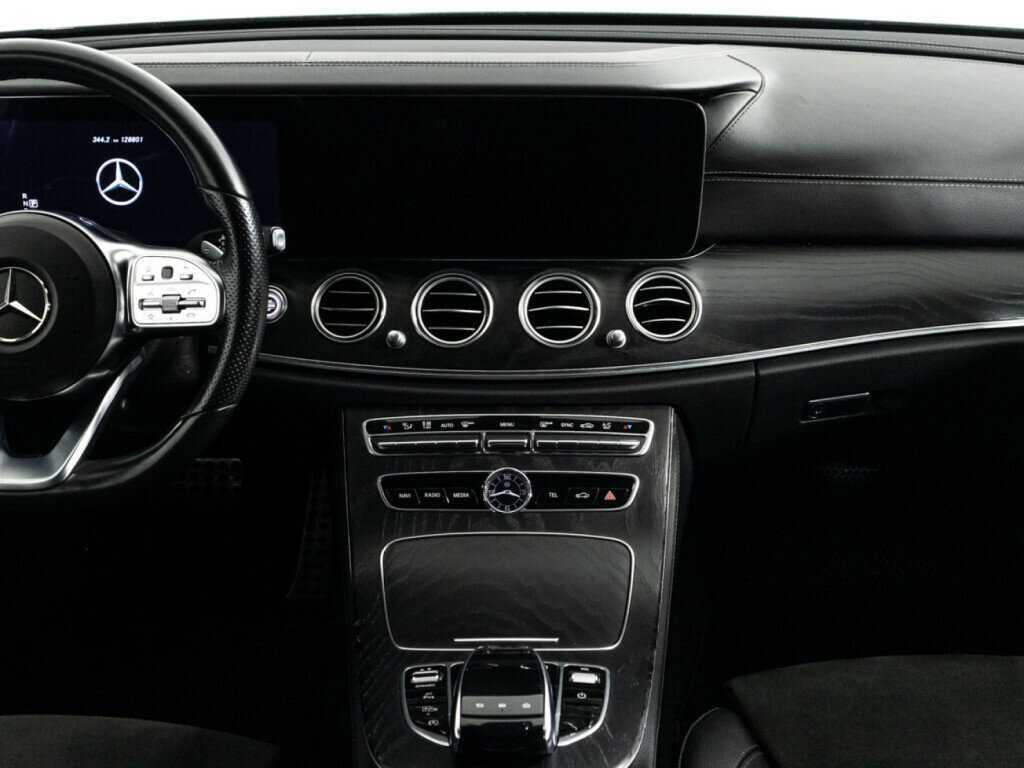 Mercedes-Benz E-Класс 2019 года с пробегом. Фото: #13