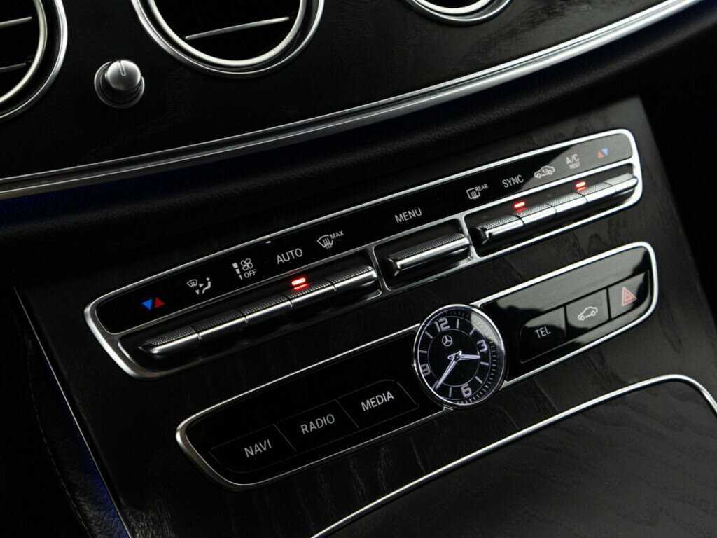 Mercedes-Benz E-Класс 2019 года с пробегом. Фото: #17