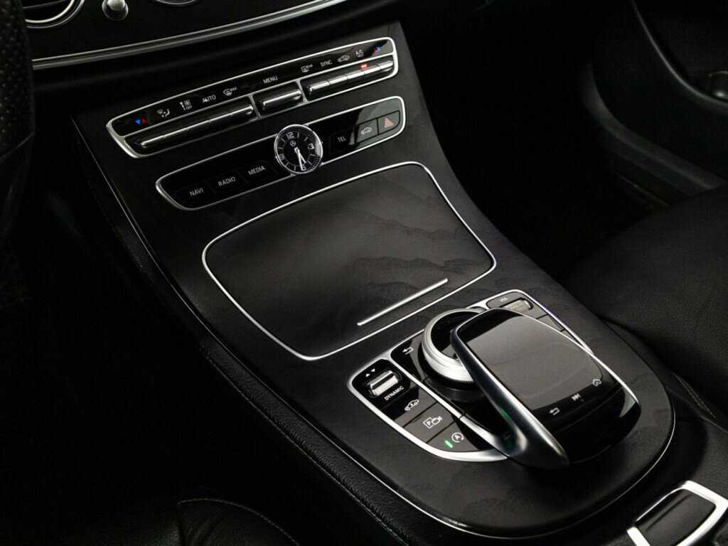 Mercedes-Benz E-Класс 2017 года с пробегом. Фото: #18
