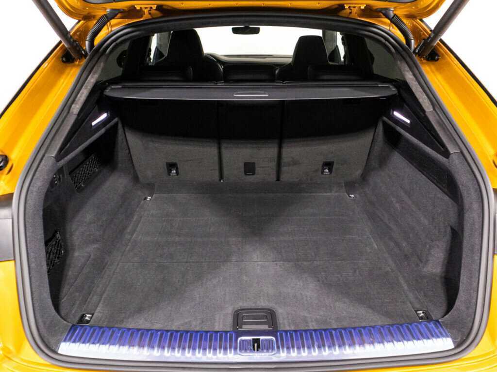 Audi Q8 2021 года с пробегом. Фото: #14