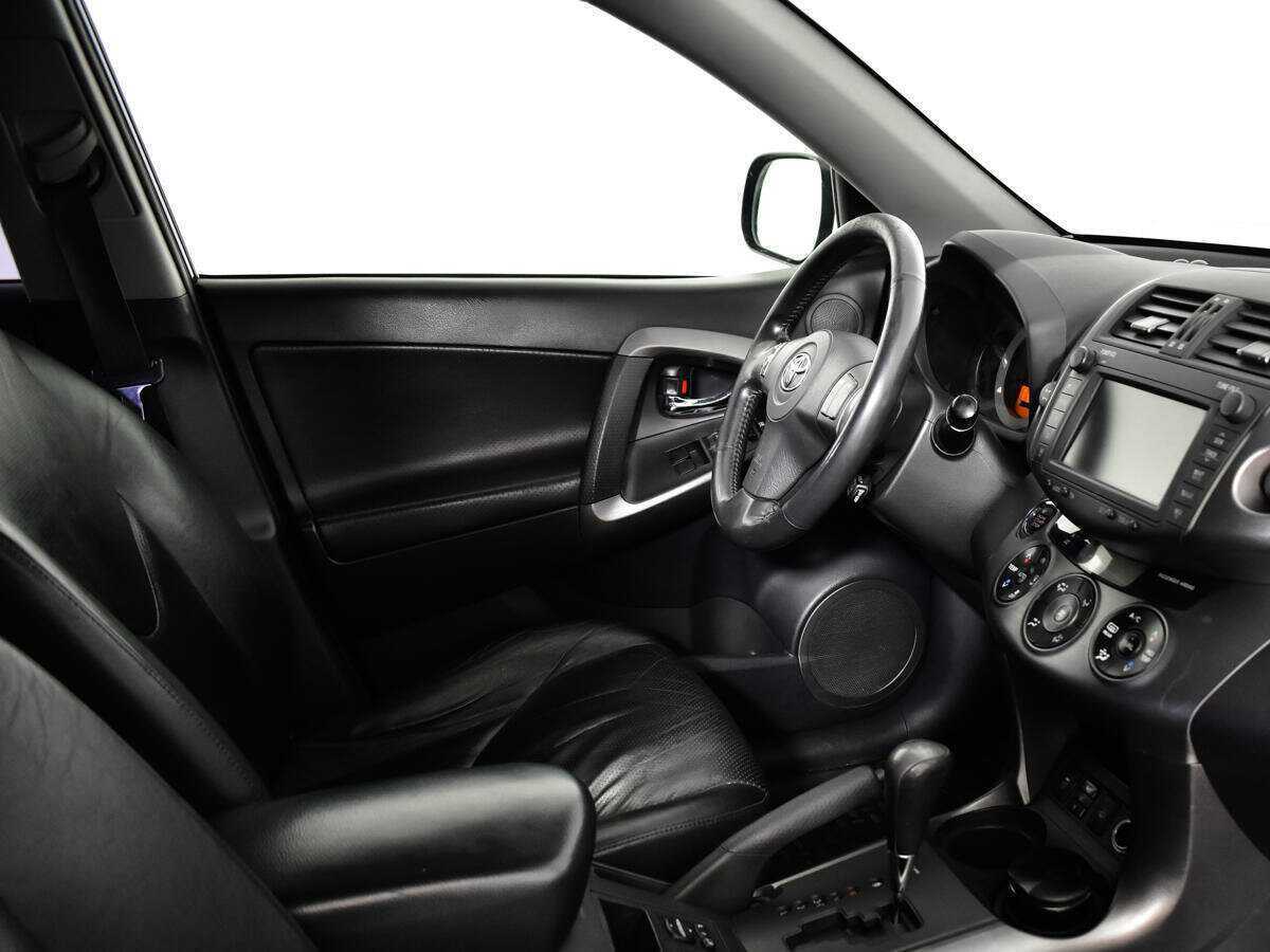 Toyota RAV4 2010 года с пробегом. Фото: #5