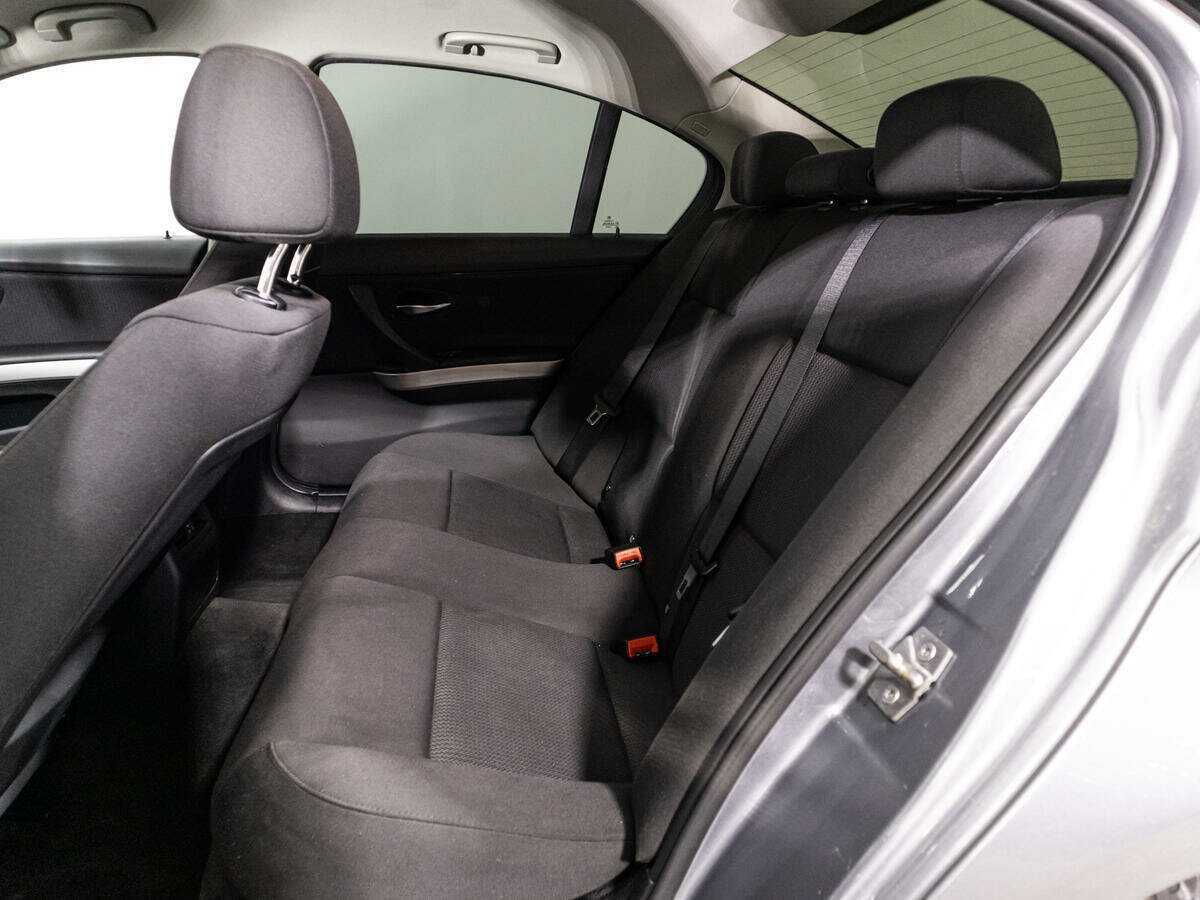 BMW 3 серии 2011 года с пробегом. Фото: #9