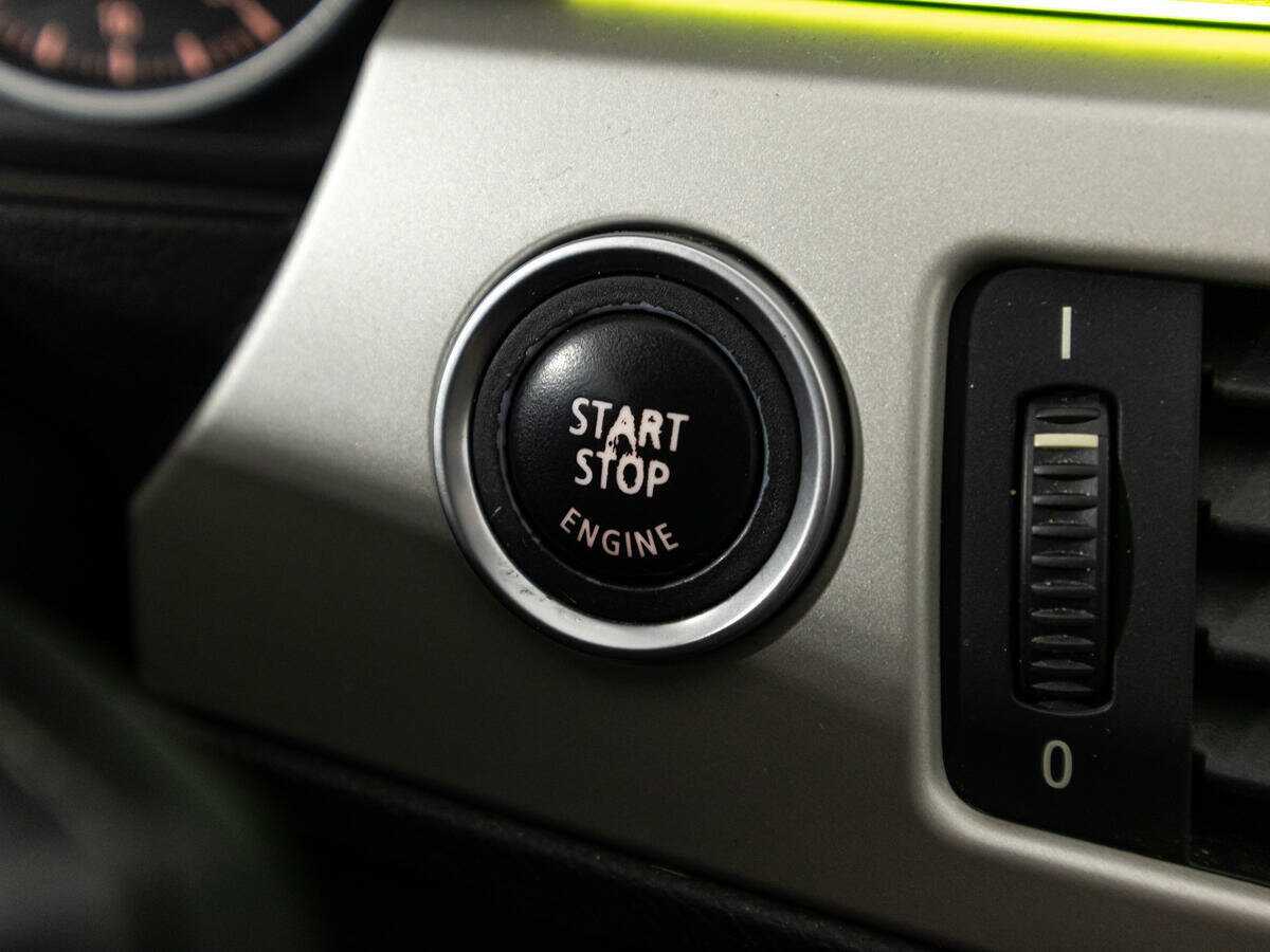 BMW 3 серии 2011 года с пробегом. Фото: #16