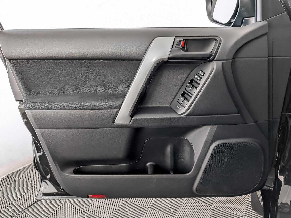 Toyota Land Cruiser Prado 2021 года с пробегом. Фото: #16