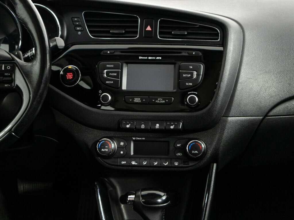 Б/У Киа Сид 2013 года. Фото: #13