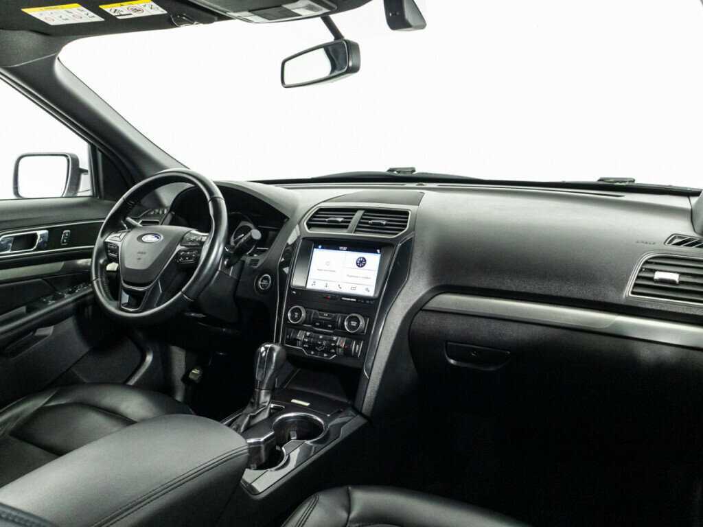 Ford Explorer 2019 года с пробегом. Фото: #6