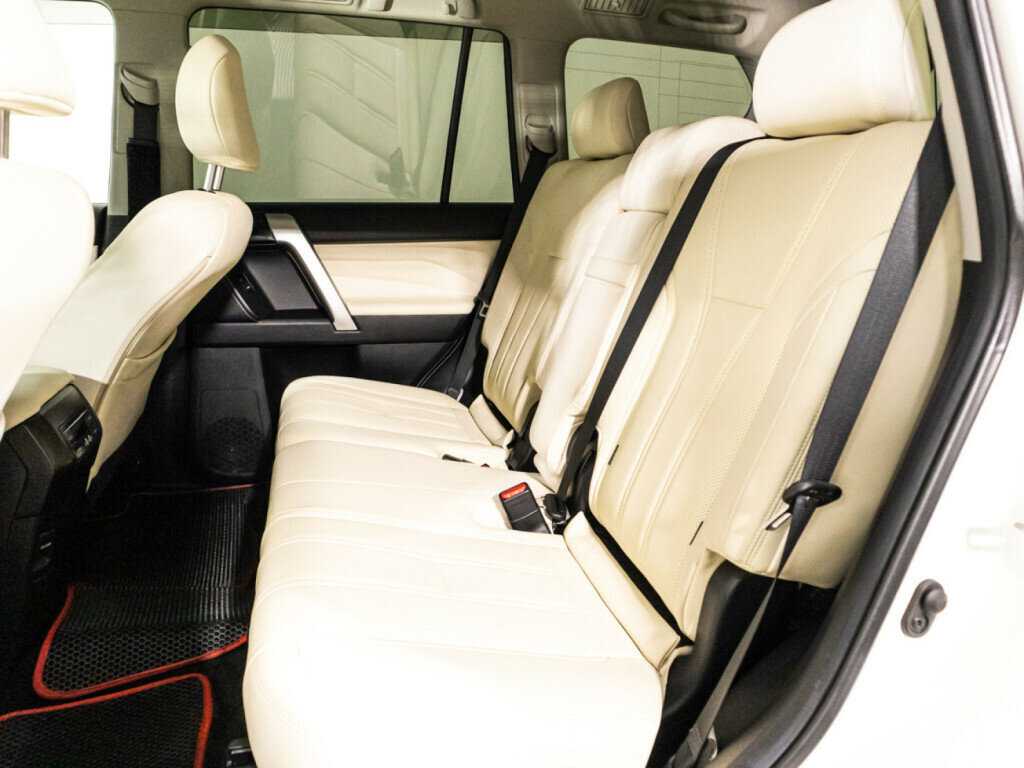 Toyota Land Cruiser Prado 2019 года с пробегом. Фото: #7
