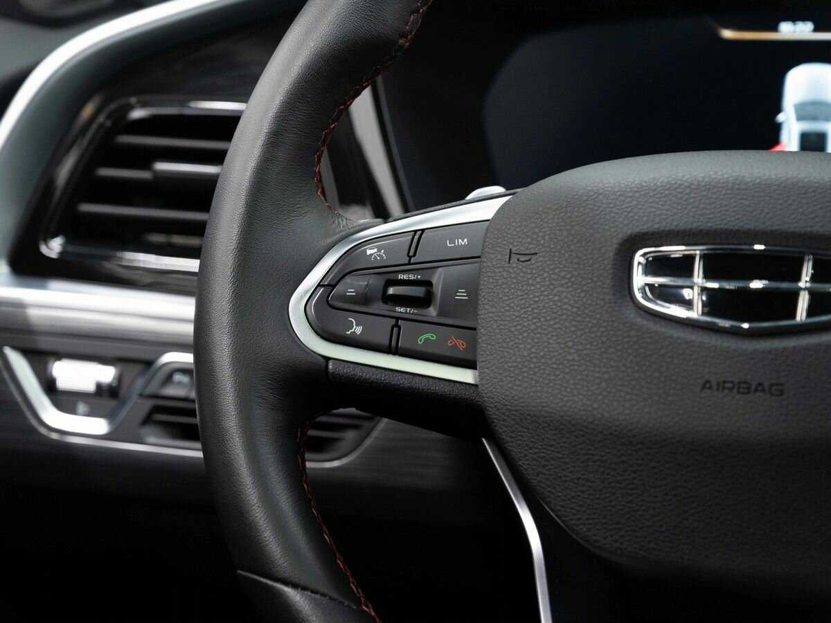 Geely Tugella 2023 года с пробегом. Фото: #16