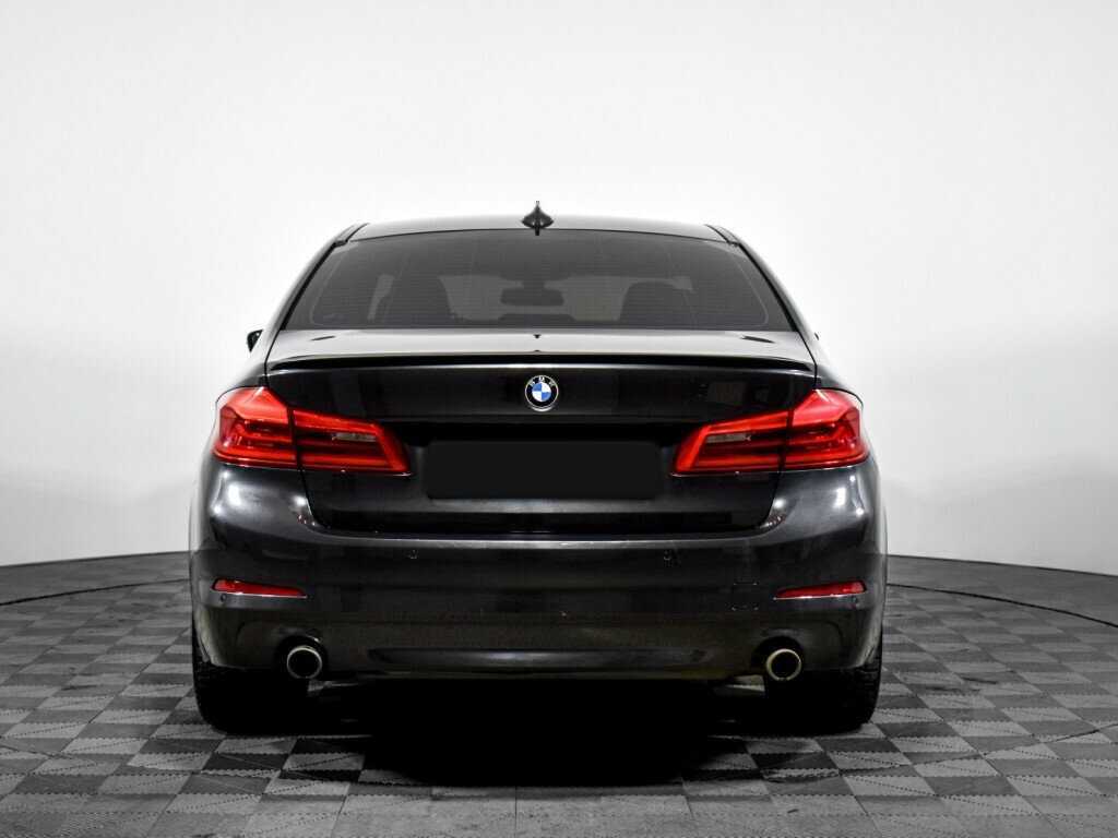 BMW 5 серии 2018 года с пробегом. Фото: #4