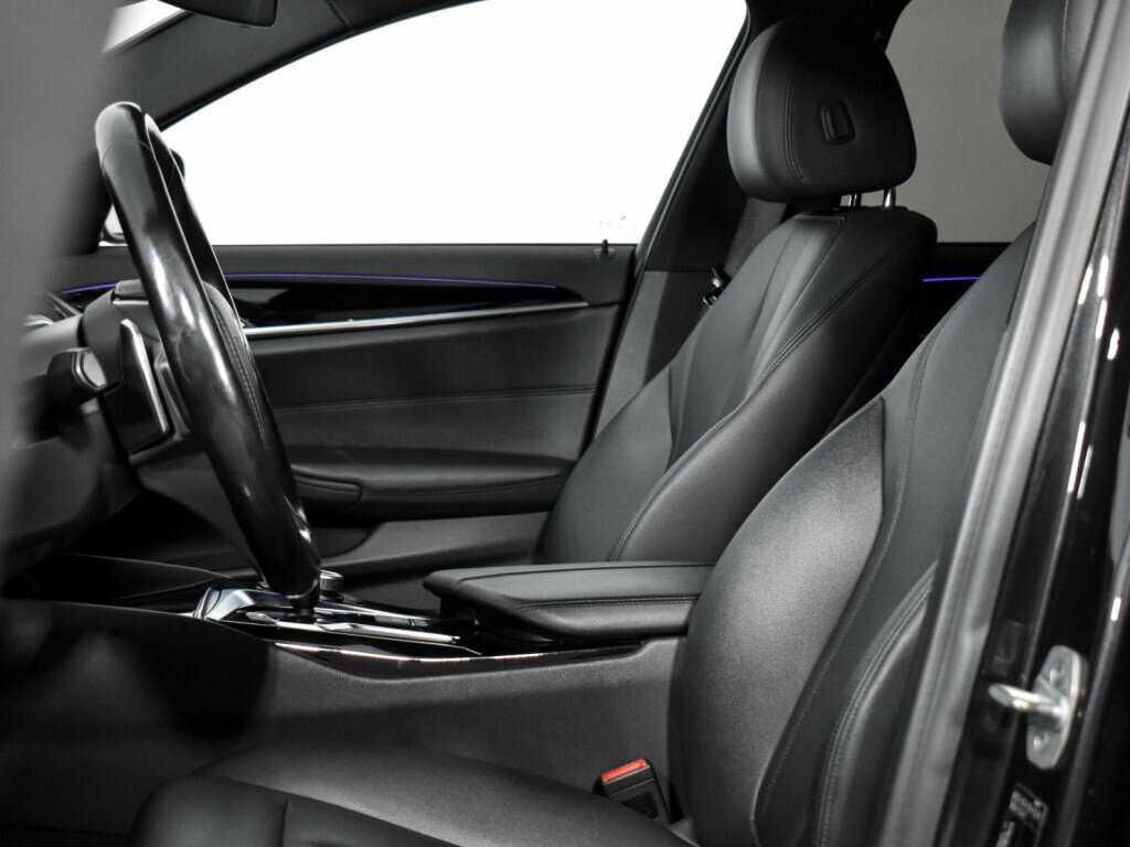 BMW 5 серии 2018 года с пробегом. Фото: #11