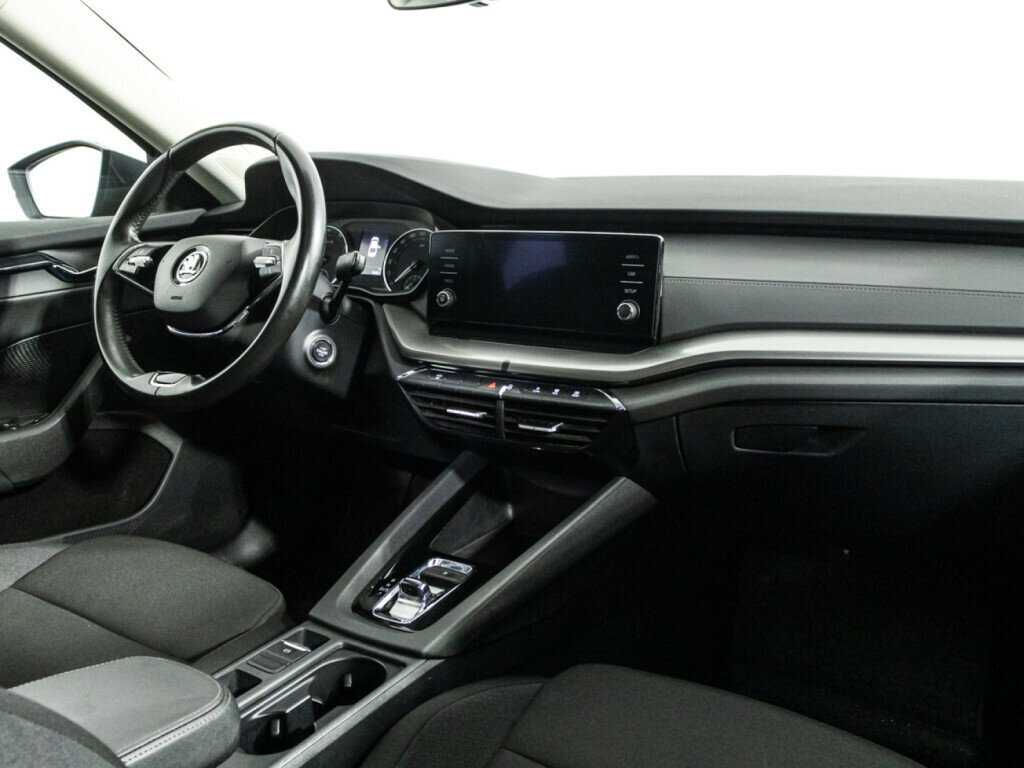 Skoda Octavia 2021 года с пробегом. Фото: #8