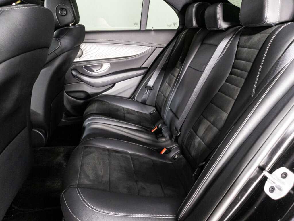 Mercedes-Benz E-Класс 2020 года с пробегом. Фото: #9