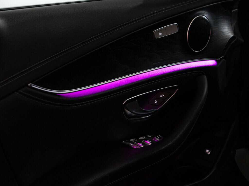 Mercedes-Benz E-Класс 2020 года с пробегом. Фото: #23